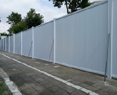 PVC圍擋抗風(fēng)性能怎么樣？怎么挑選廠家【旭東鋼構(gòu)】